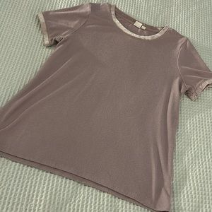 Gap tee shirt velvet trim medium